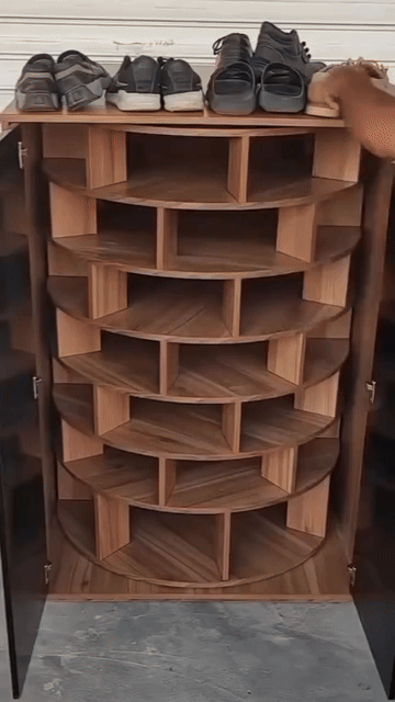 ShoeVault – Spin Shoe Rack 👟✨
